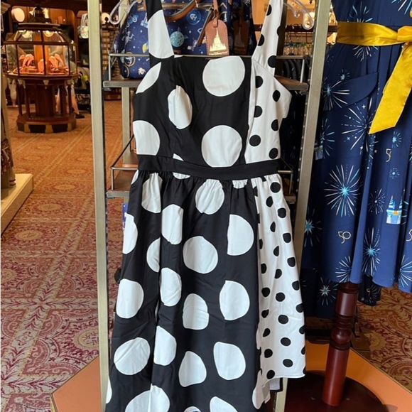 DISNEY PARK THE DRESS SHOP BLACK & WHITE POLKA DOT MINNIE MOUSE DRESS NEW WDW - Picture 14 of 15